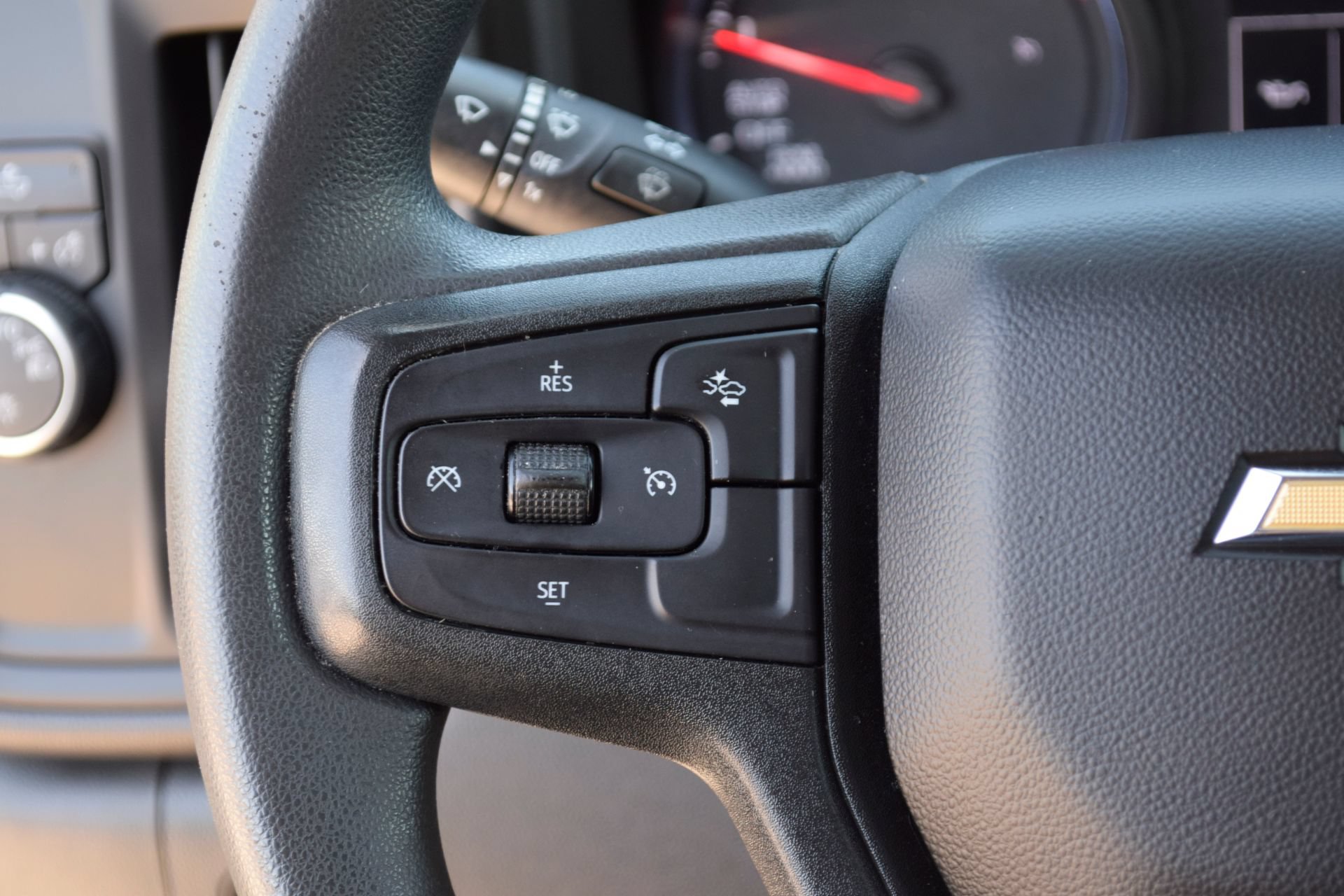 Used 2023 Chevrolet Silverado 1500 Custom RWD image 7