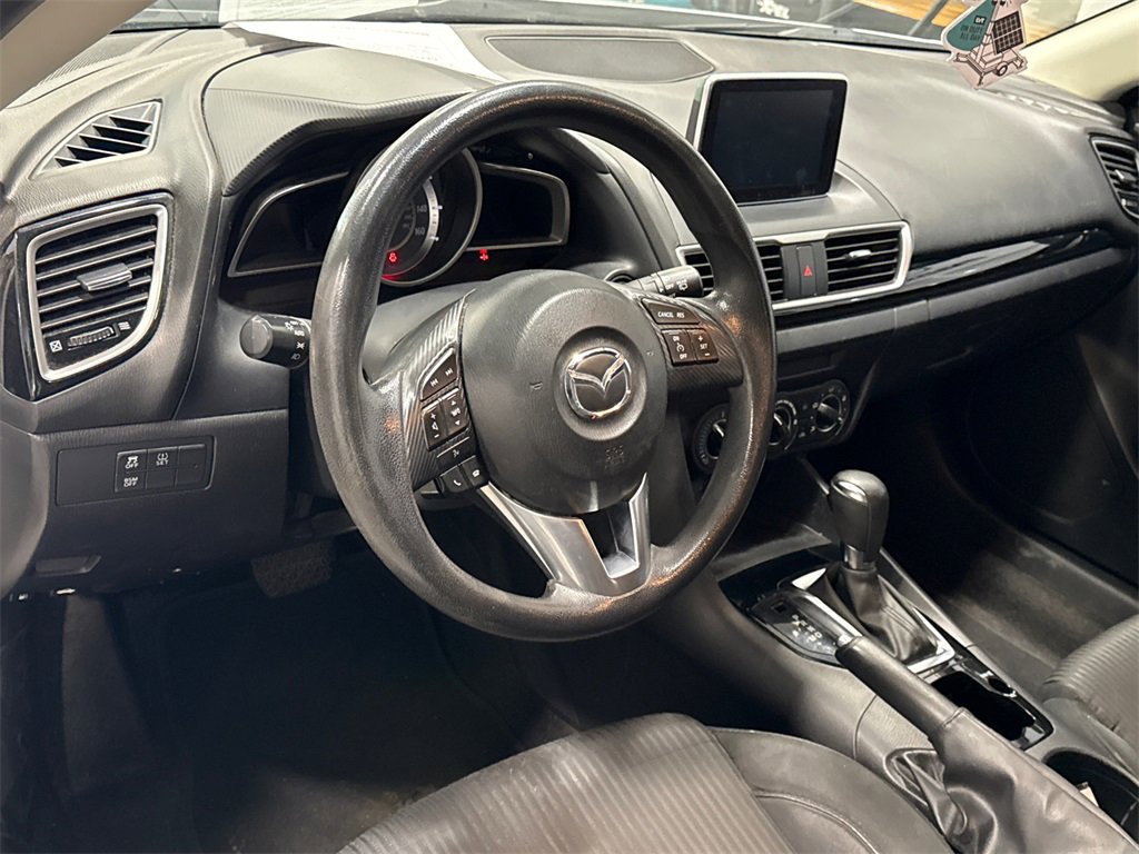 Used 2016 MAZDA MAZDA3 i Sport w/ Preferred Equipment Package image 5