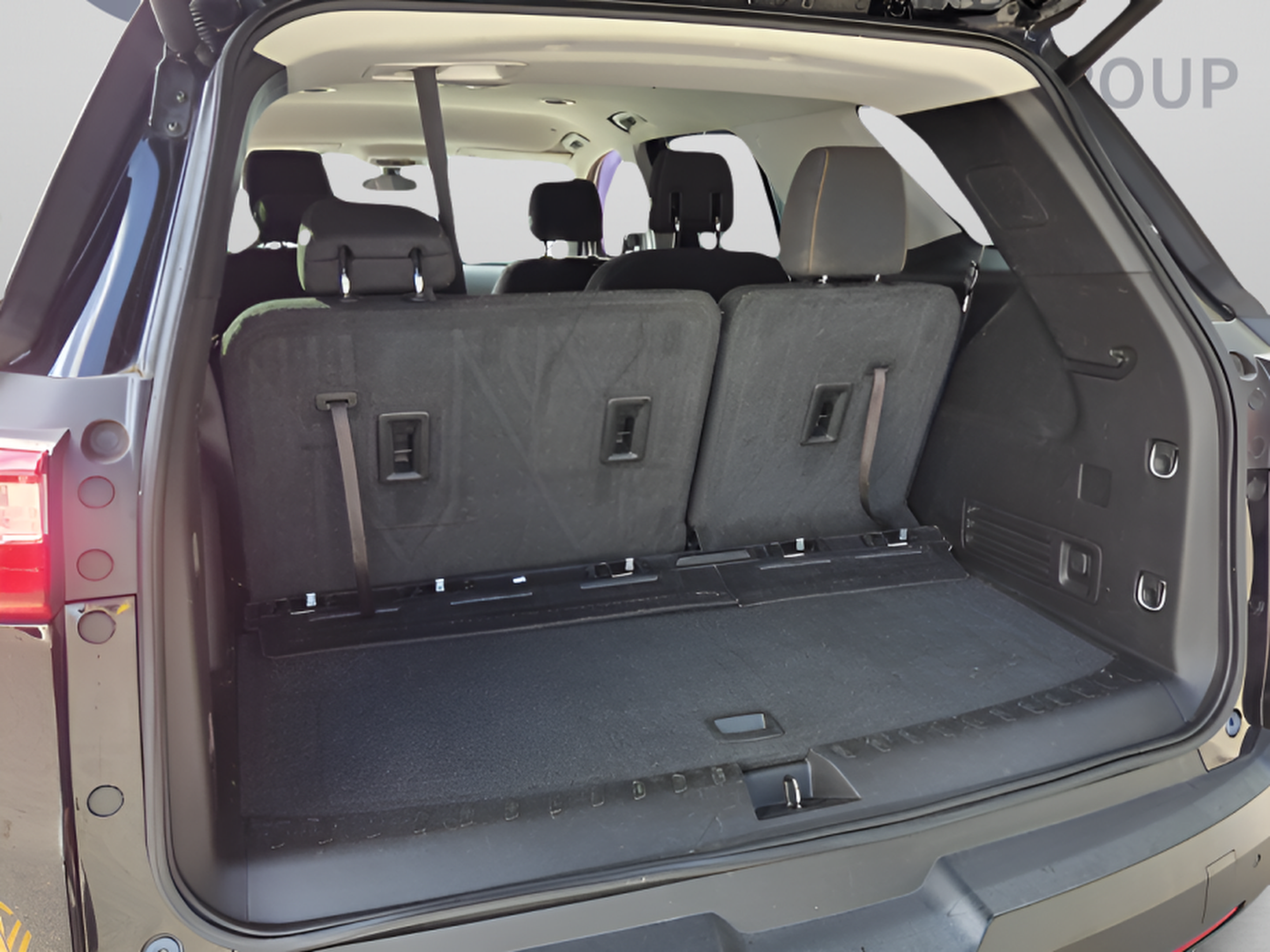 Used 2018 Chevrolet Traverse LT FWD image 13