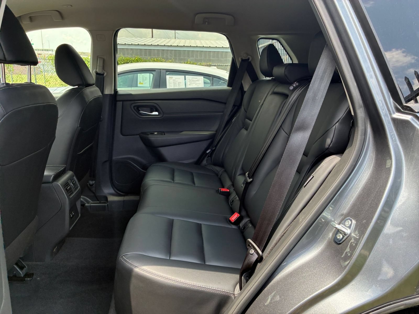 Used 2026 Nissan Rogue SL AWD/4WD image 22
