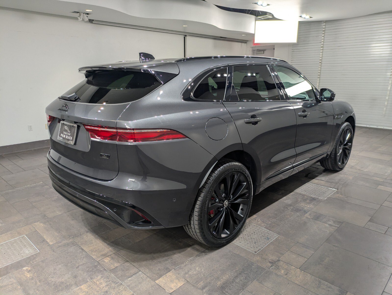 New 2026 Jaguar F-PACE R-Dynamic S AWD/4WD image 6