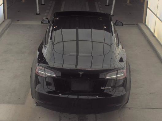 Used 2021 Tesla Model 3 Performance image 5