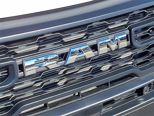 Used 2024 RAM ProMaster 2500 w/ Safety Group image 28