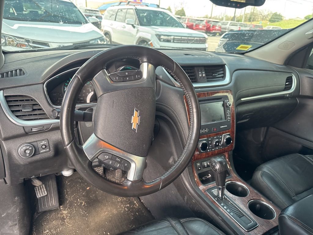 Used 2014 Chevrolet Traverse LT image 12
