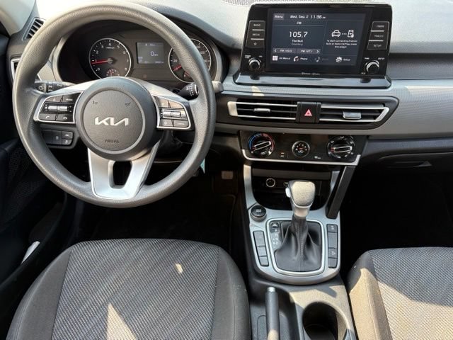 Used 2022 Kia Seltos LX AWD/4WD image 3