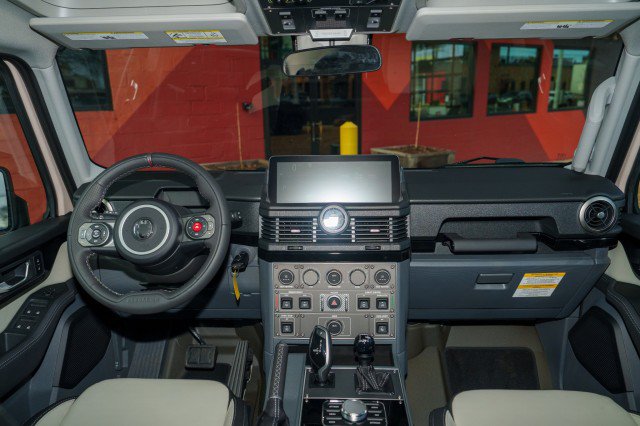 Used 2025 INEOS Grenadier Station Wagon AWD/4WD image 10