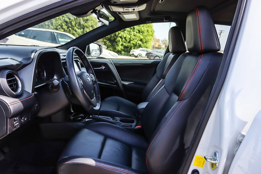 Used 2017 Toyota RAV4 SE w/ Advanced Technology Package FWD image 19