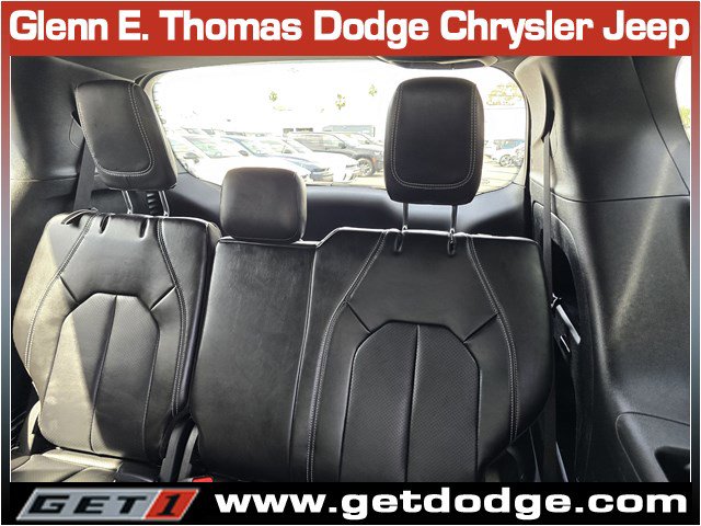 Certified 2023 Chrysler Pacifica Touring-L w/ S Appearance Package image 27