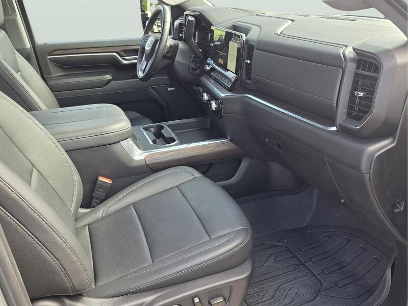 Used 2024 GMC Sierra 2500 SLT w/ SLT Premium Package AWD/4WD image 19