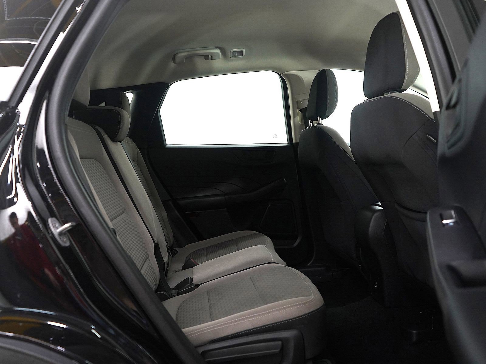 Used 2022 Ford Escape SE image 12