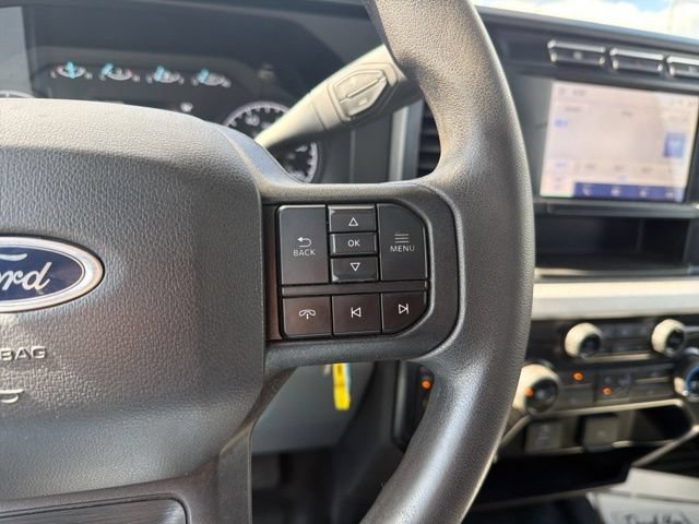 Used 2024 Ford F550 4x4 Regular Cab Super Duty image 31