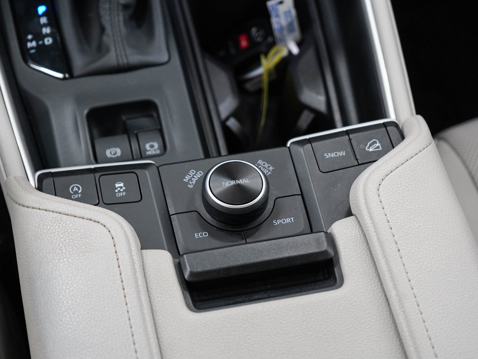 Used 2025 Toyota Grand Highlander AWD image 24