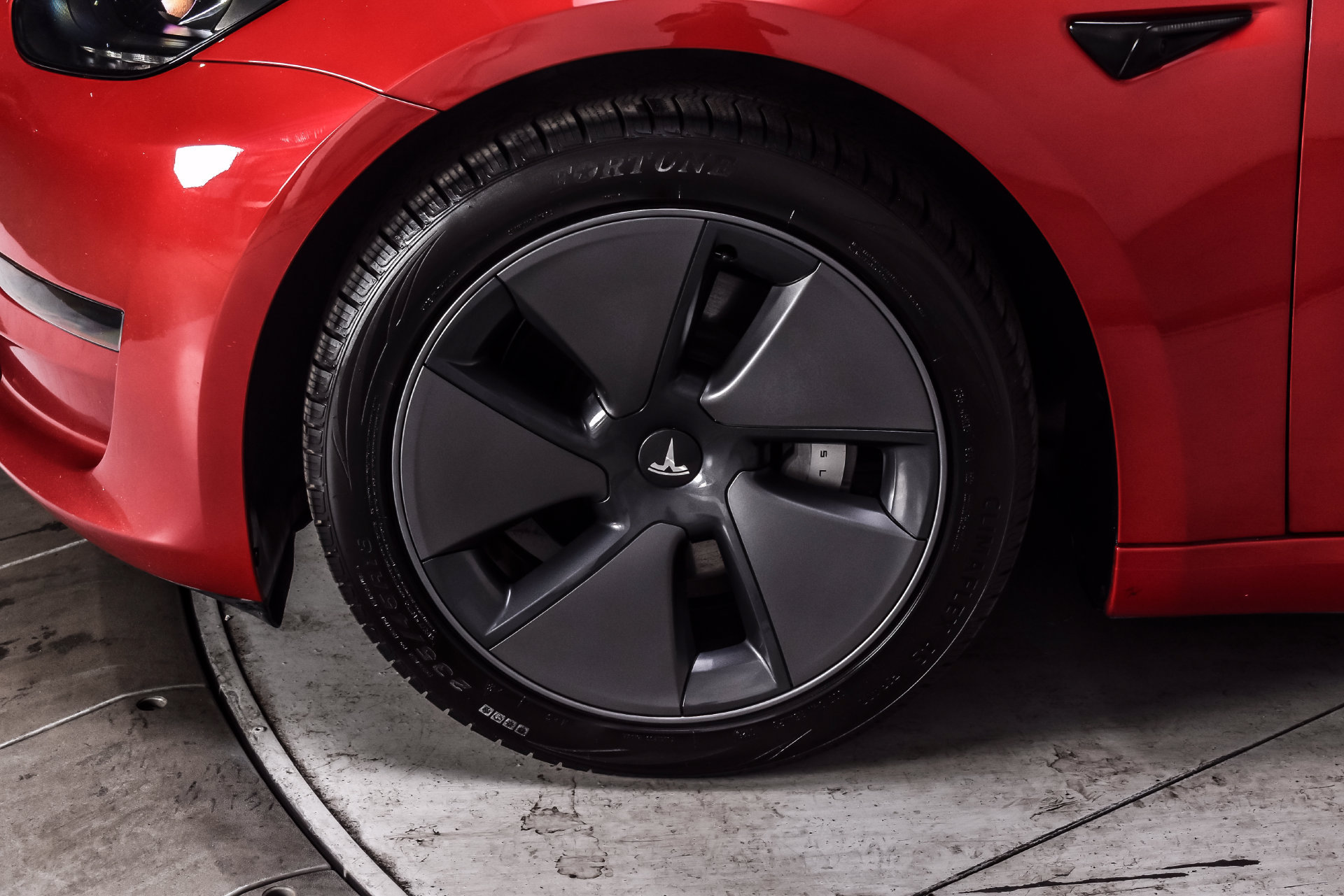 Used 2023 Tesla Model 3 Standard Range RWD image 8