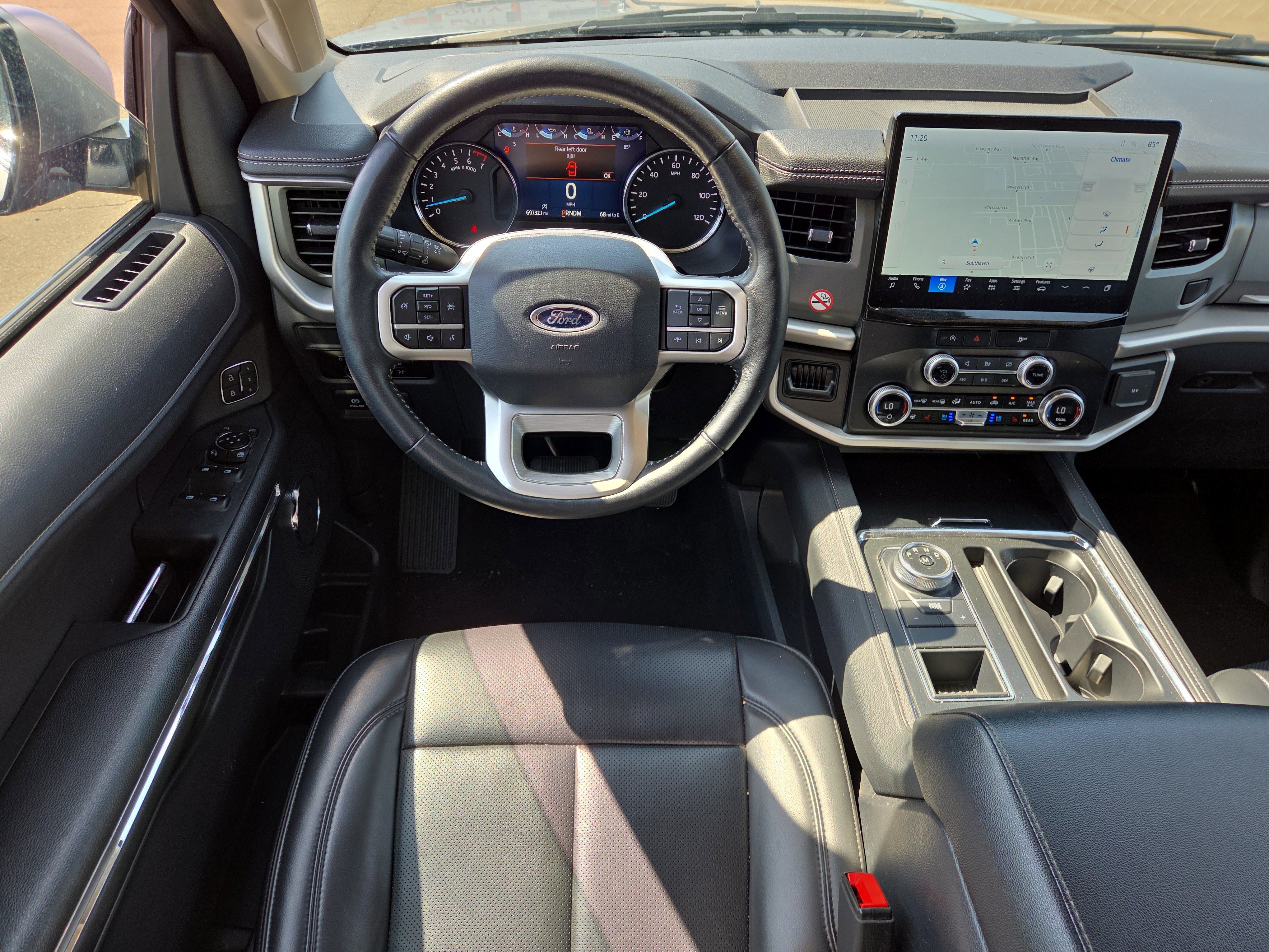 Used 2024 Ford Expedition XLT image 14
