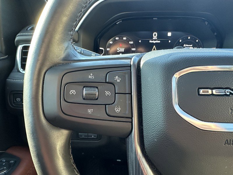 Used 2023 GMC Yukon Denali Ultimate image 25