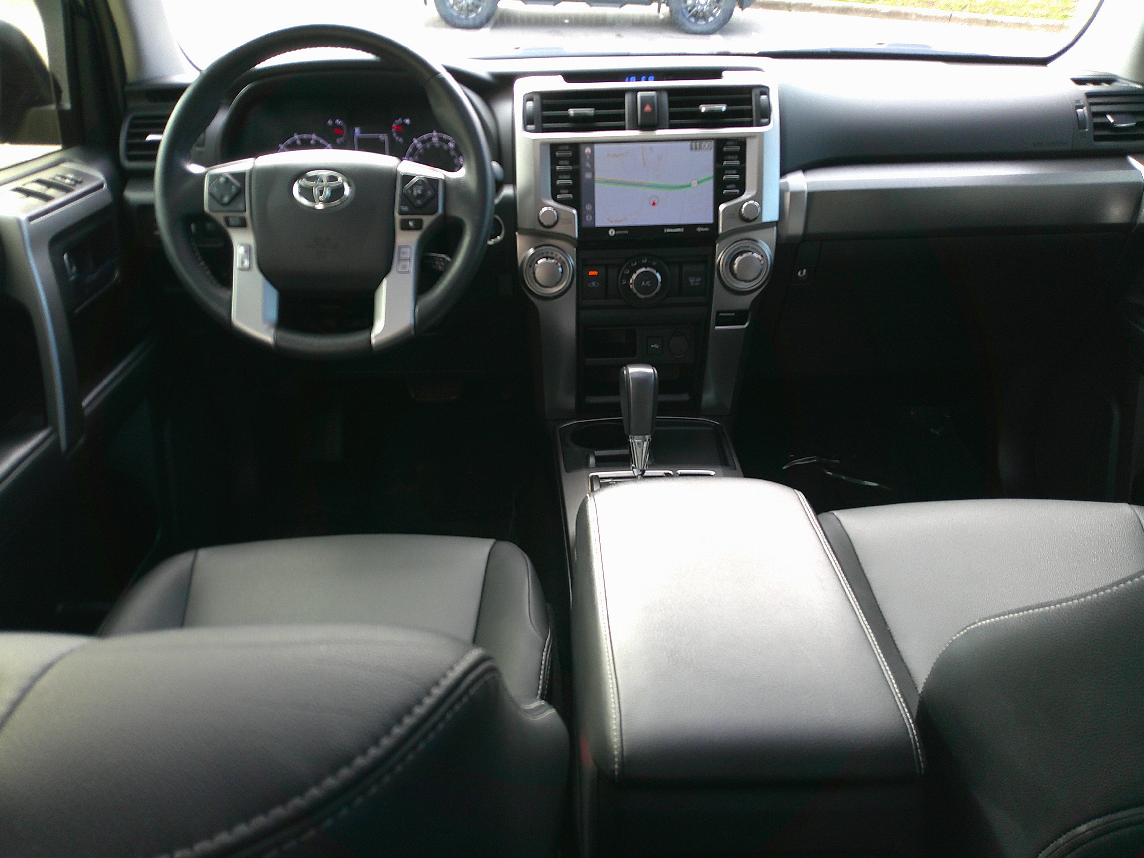 Used 2022 Toyota 4Runner SR5 Premium image 31