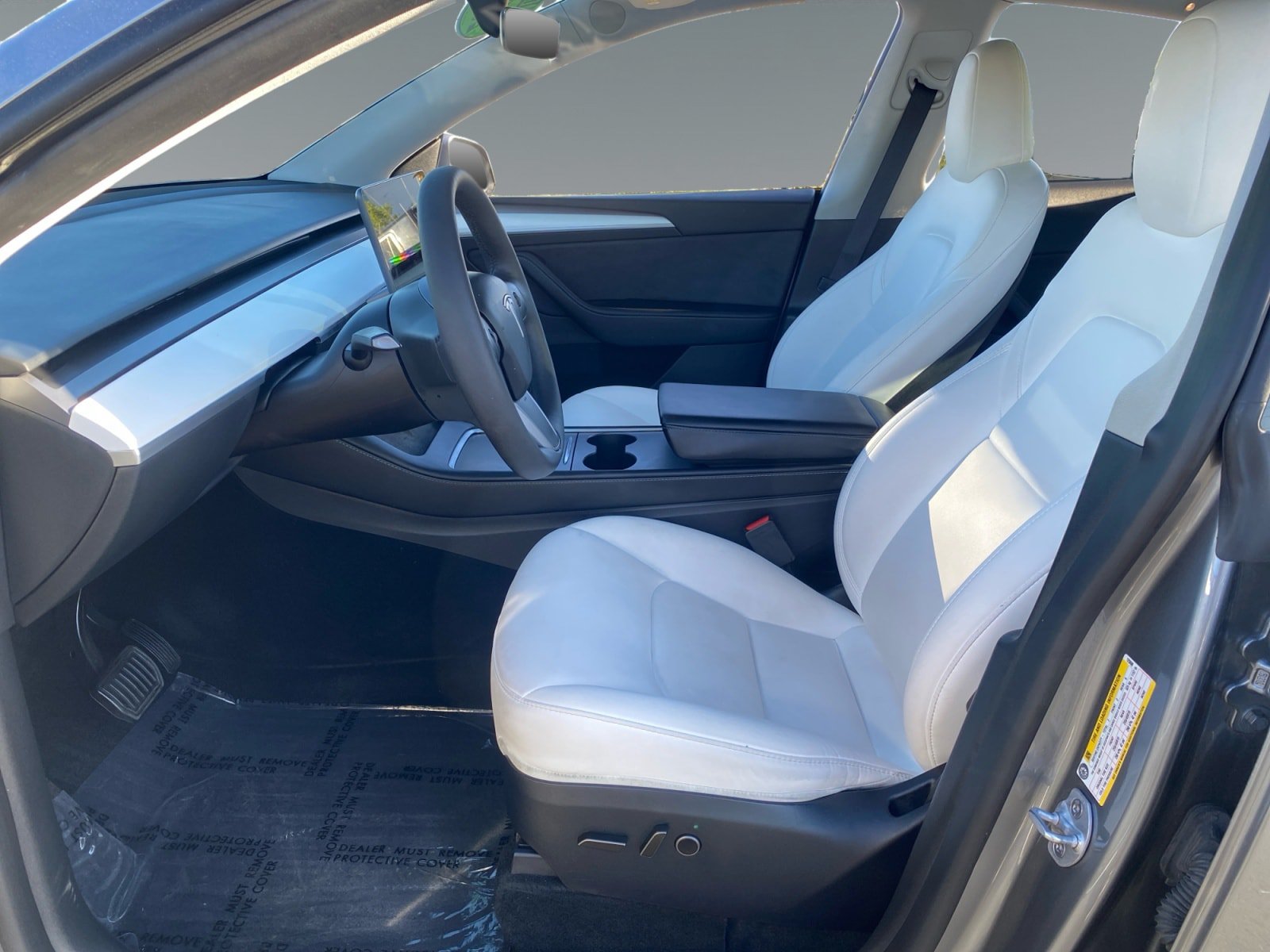 Used 2024 Tesla Model Y Long Range AWD/4WD image 9