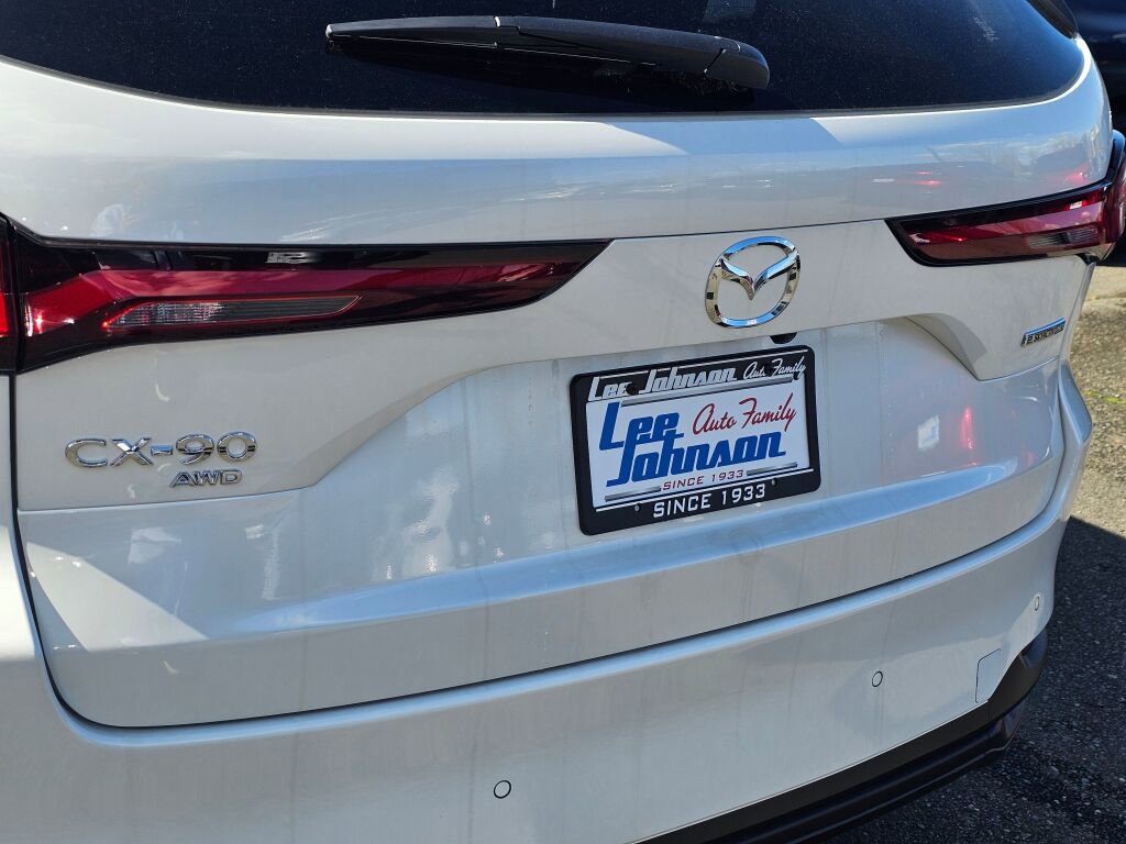 New 2026 MAZDA CX-90 Plug-In Hybrid w/ Preferred image 26