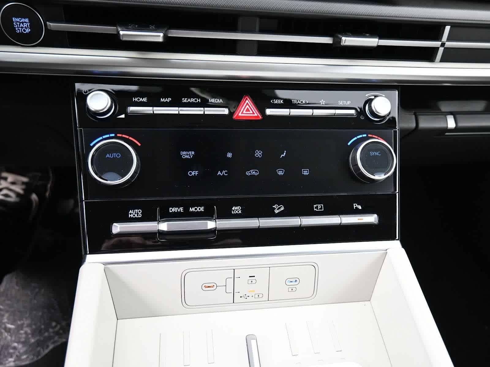 New 2026 Hyundai Santa Fe SE AWD/4WD image 9
