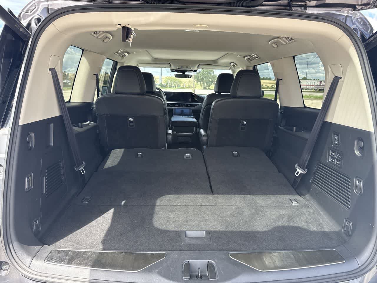 Used 2025 INFINITI QX80 Luxe RWD image 34