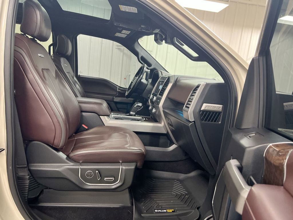Used 2017 Ford F150 Platinum w/ Equipment Group 701A Luxury AWD/4WD image 23