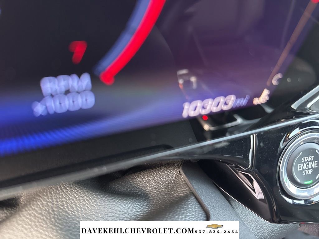 Used 2025 Chevrolet Trax RS w/ Sunroof Package image 39