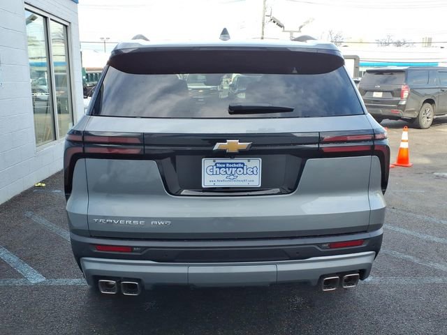 Used 2026 Chevrolet Traverse LT w/ Driver Confidence Package AWD/4WD image 5