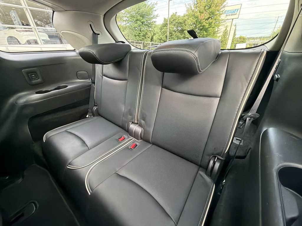 Used 2017 INFINITI QX60 Luxe w/ Deluxe Technology Package AWD/4WD image 24