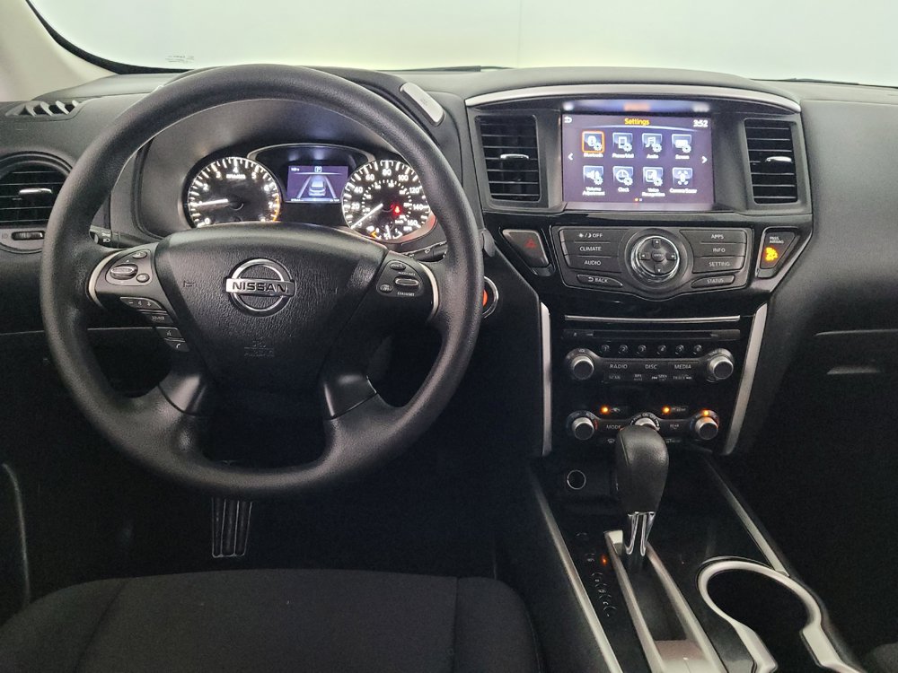 Used 2019 Nissan Pathfinder S FWD image 22
