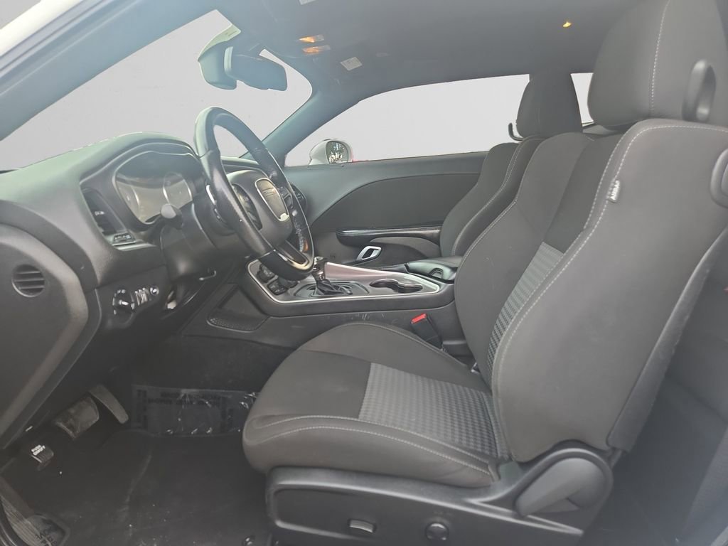 Used 2022 Dodge Challenger GT AWD/4WD image 10