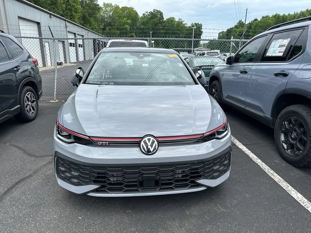 Used 2025 Volkswagen GTI SE FWD image 2