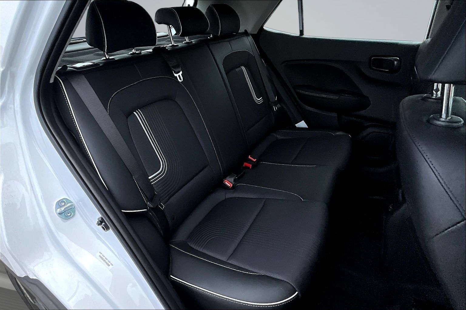 New 2026 Hyundai Venue SEL FWD image 11