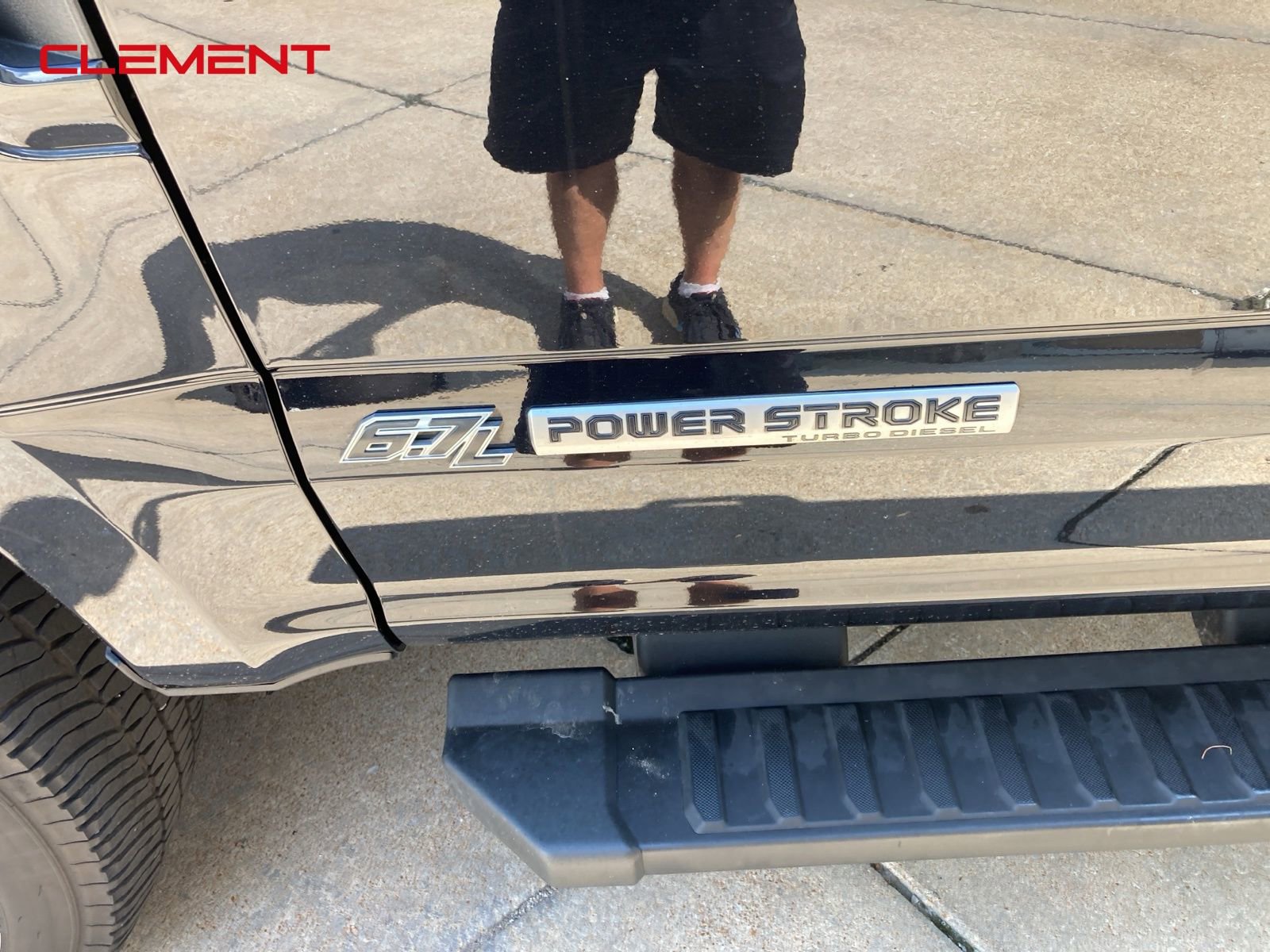 Used 2022 Ford F250 Lariat w/ Black Appearance Pkg image 8