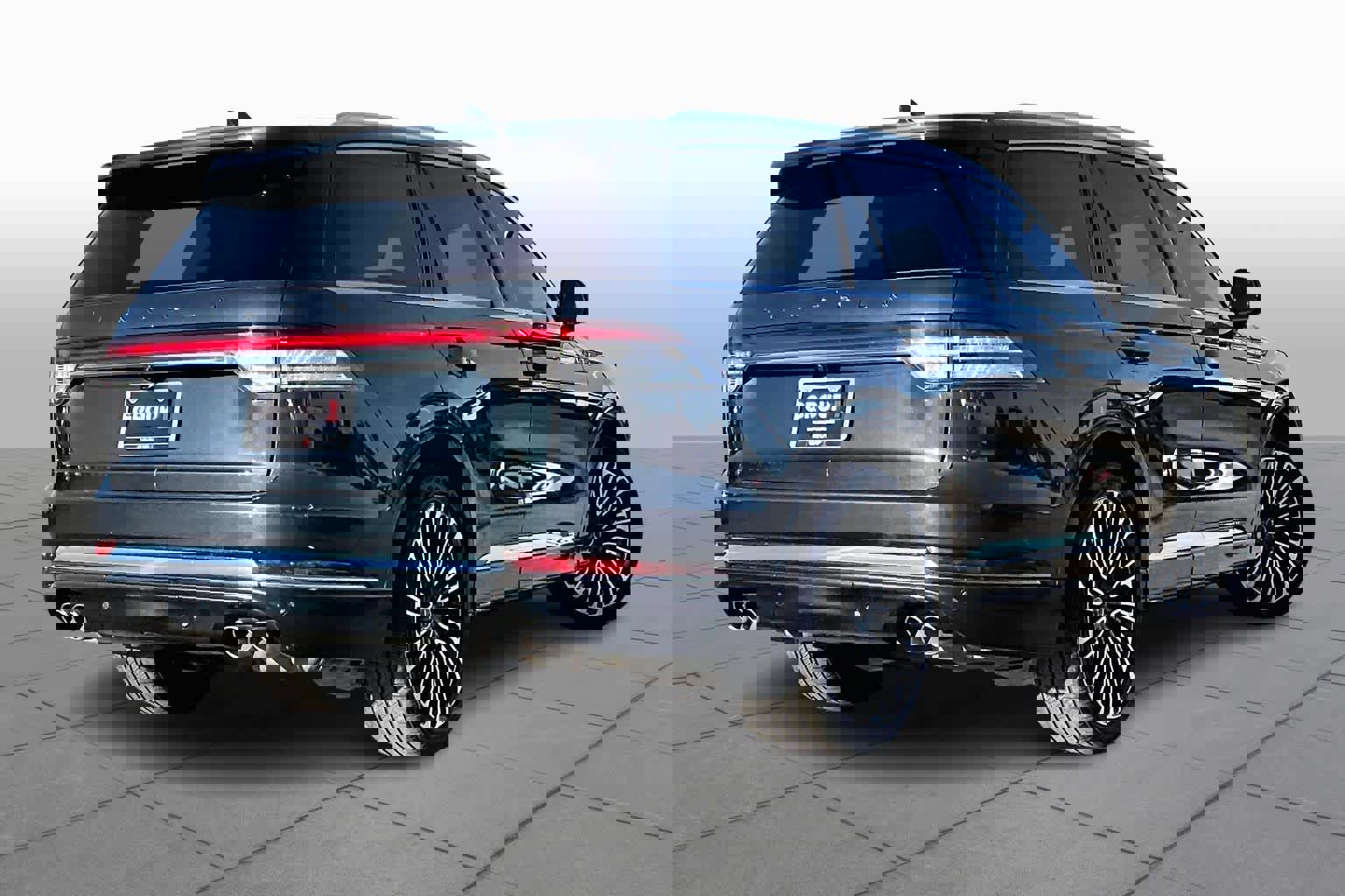 Used 2020 Lincoln Aviator Black Label w/ Dynamic Handling Package image 13