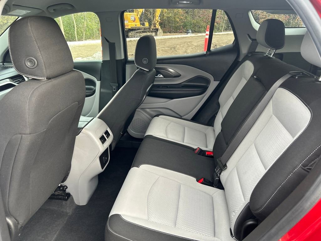 Used 2022 GMC Terrain SLE w/ Driver Convenience Package image 14