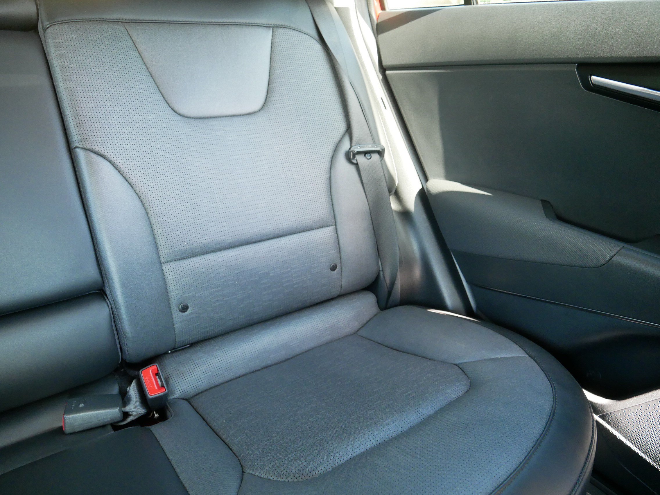 Certified 2023 Kia Niro Wave w/ Wave Preserve Package FWD image 14