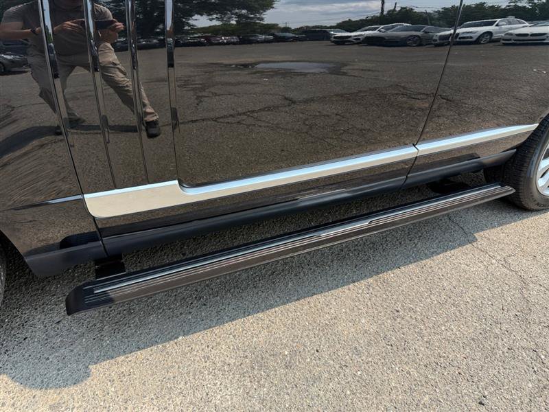 Used 2017 Land Rover Range Rover HSE AWD/4WD image 22