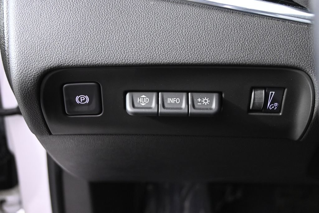 Used 2023 Buick Enclave Avenir w/ LPO, Floor Liner Package AWD/4WD image 25