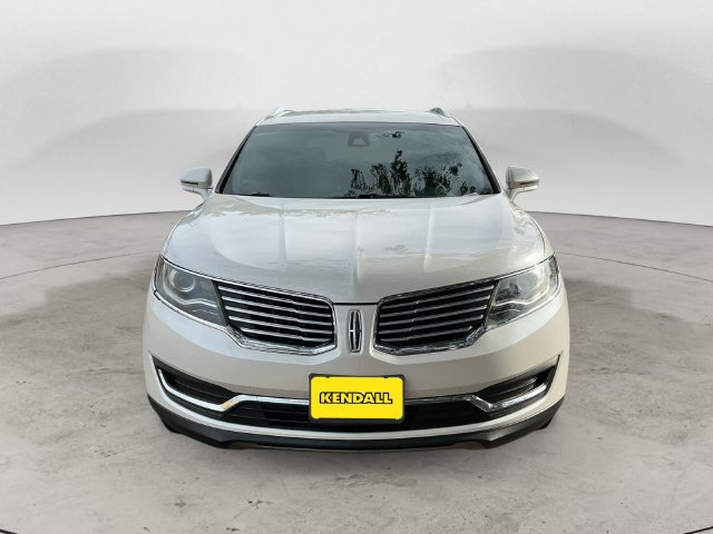Used 2016 Lincoln MKX Select w/ Select Plus Package AWD/4WD image 2