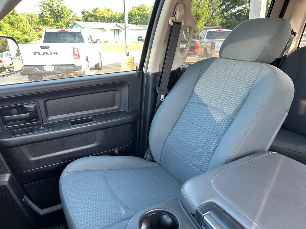 Used 2014 RAM 2500 Tradesman w/ Chrome Appearance Group AWD/4WD image 9