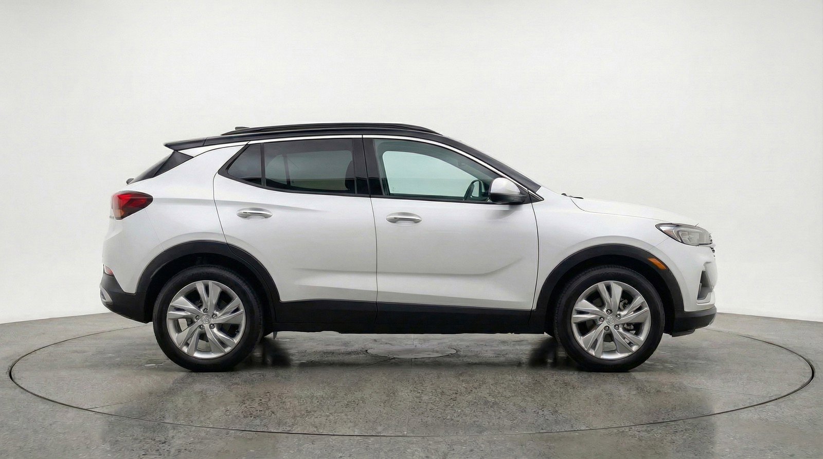 Used 2025 Buick Encore GX Preferred image 11