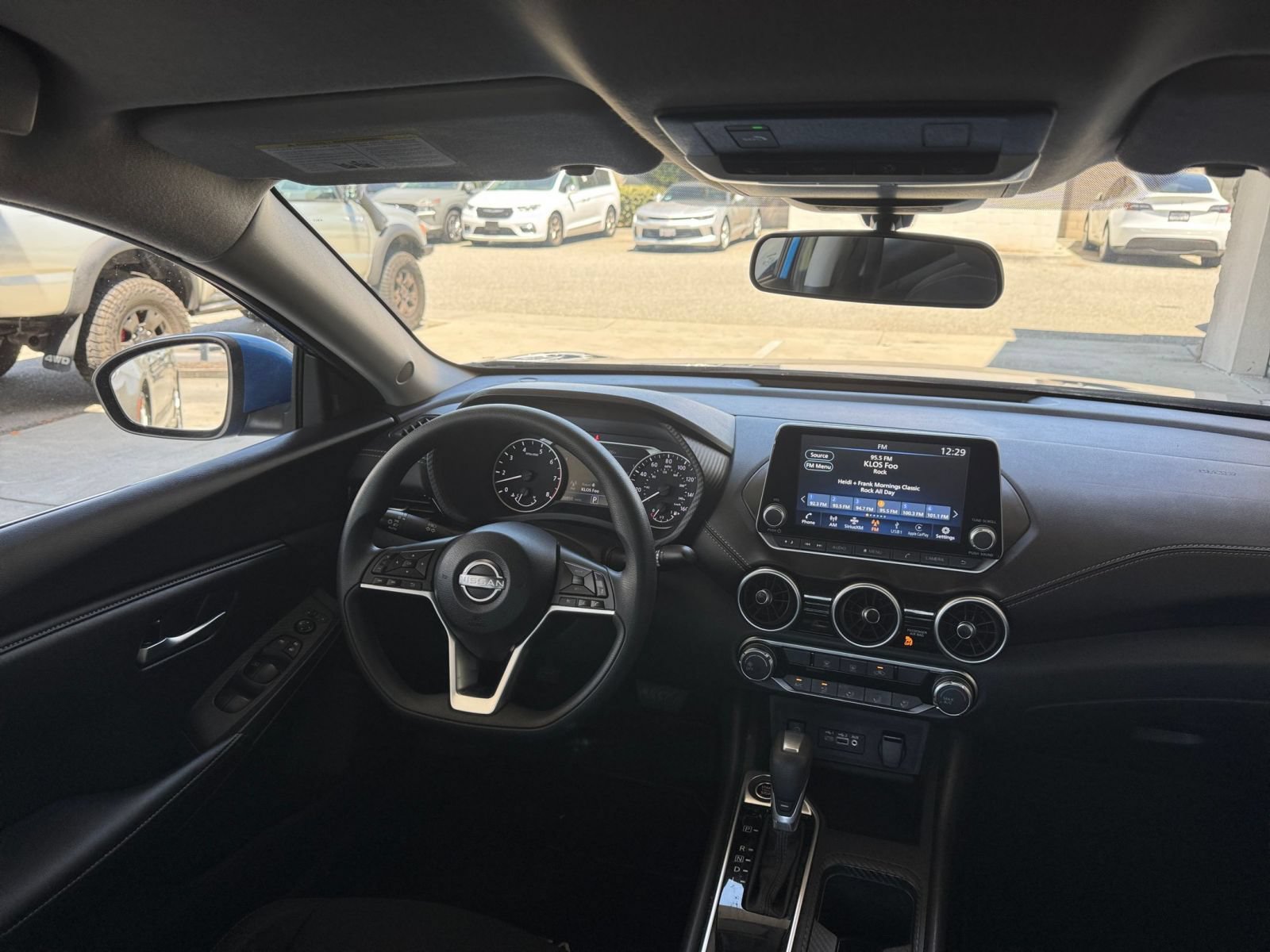 Used 2025 Nissan Sentra SV FWD image 32