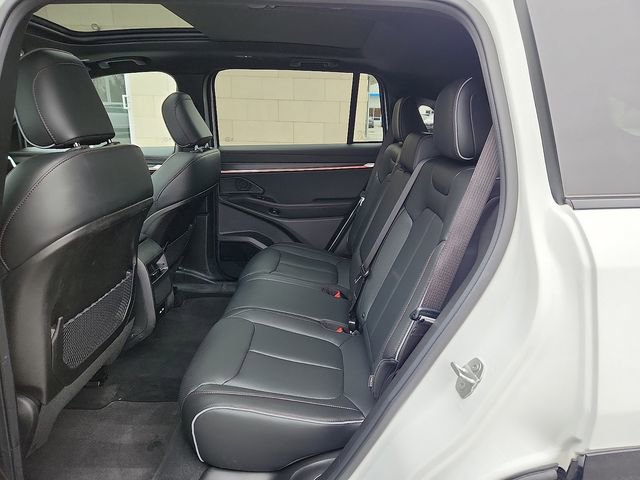 Used 2025 Jeep Wagoneer S Limited image 10