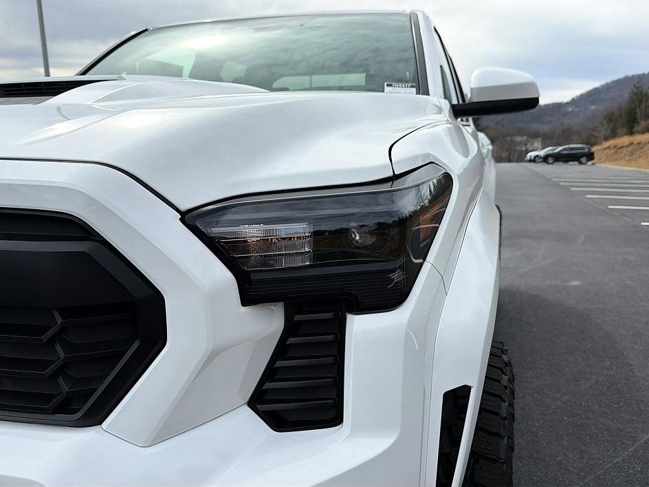 New 2026 Toyota Tacoma TRD Sport AWD/4WD image 10