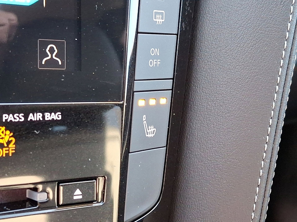 Used 2025 INFINITI QX50 Luxe image 11