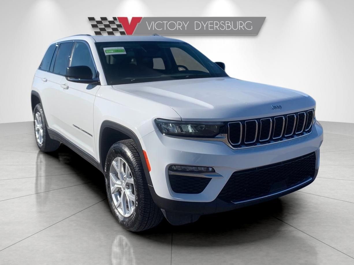 Used 2023 Jeep Grand Cherokee Limited image 2