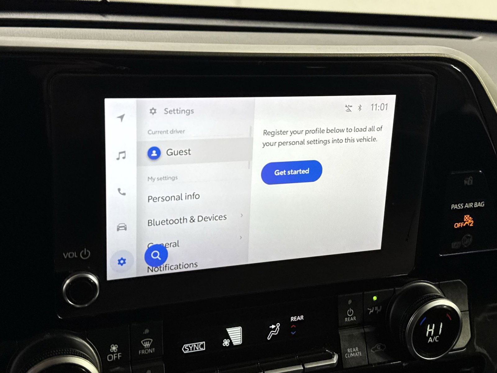 Used 2023 Toyota Highlander L image 24