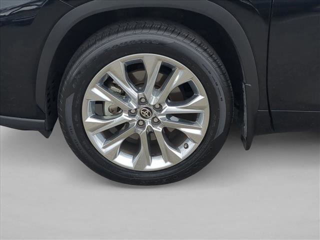 Used 2023 Toyota Highlander Limited image 23