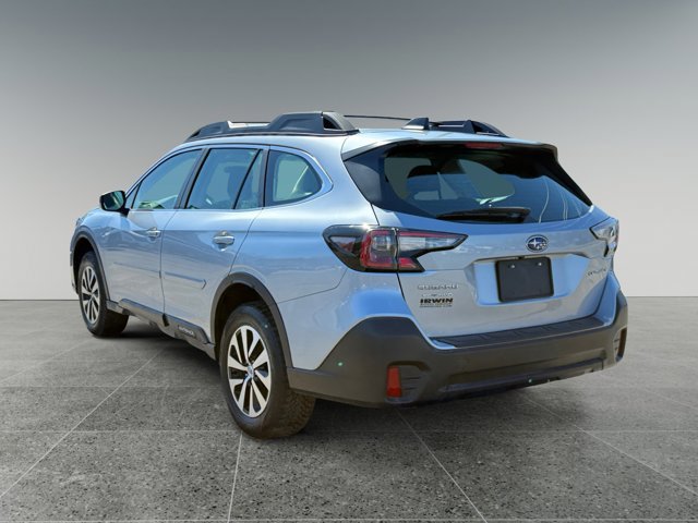 Used 2021 Subaru Outback 2.5i image 3