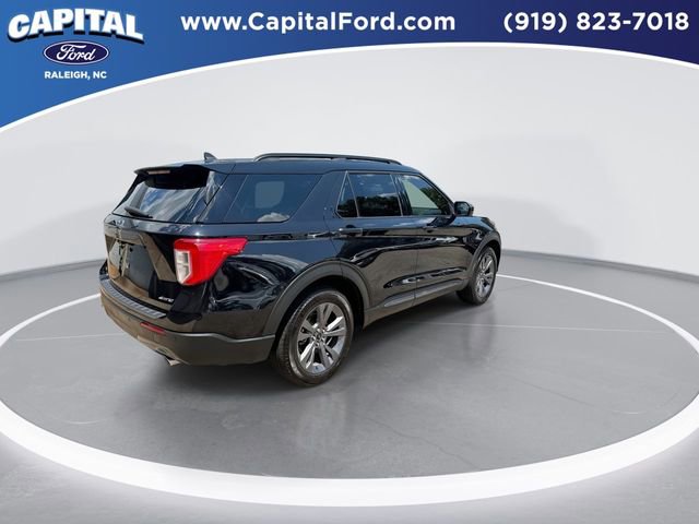 Certified 2022 Ford Explorer XLT w/ Equipment Group 202A image 8